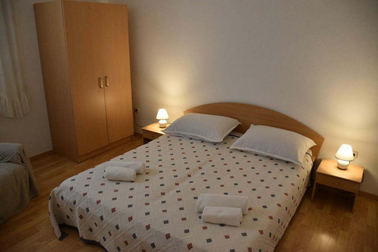 Mauro Apartment ราชานาส ภายนอก รูปภาพ