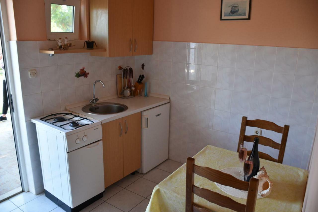 Mauro Apartment ราชานาส ภายนอก รูปภาพ